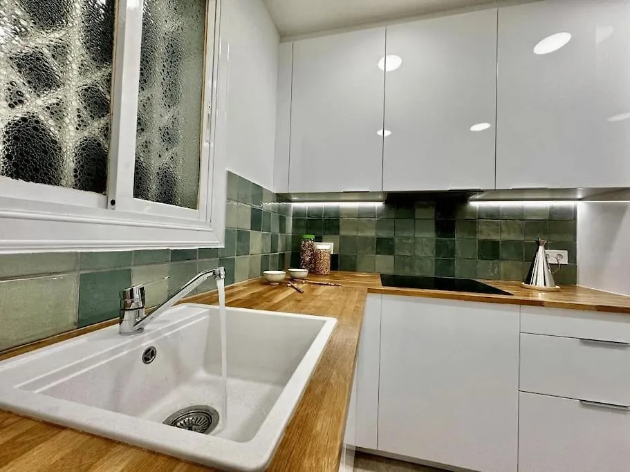 Sant Antoni Stay: Experience Barcelona 0*,  Spanje